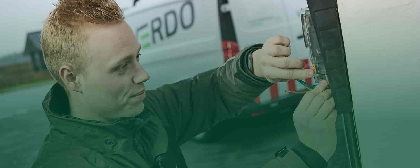 verdo mand installerer ladeboks